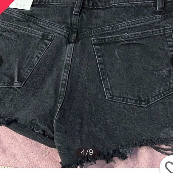 HIGH WAIST RIPPED TRF
DENIM SHORTS - Picture 5 of 5